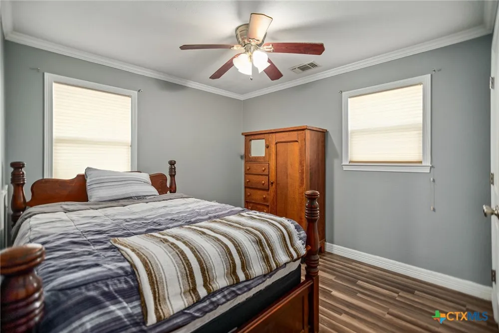 654 Calumet Drive Palacios, TX 77465