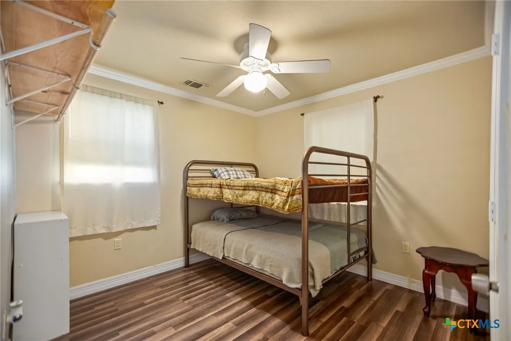 654 Calumet Drive Palacios, TX 77465