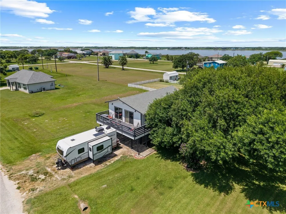 654 Calumet Drive Palacios, TX 77465
