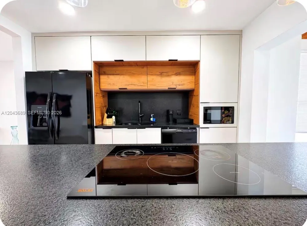 134 NE 117 st Miami, FL 33168