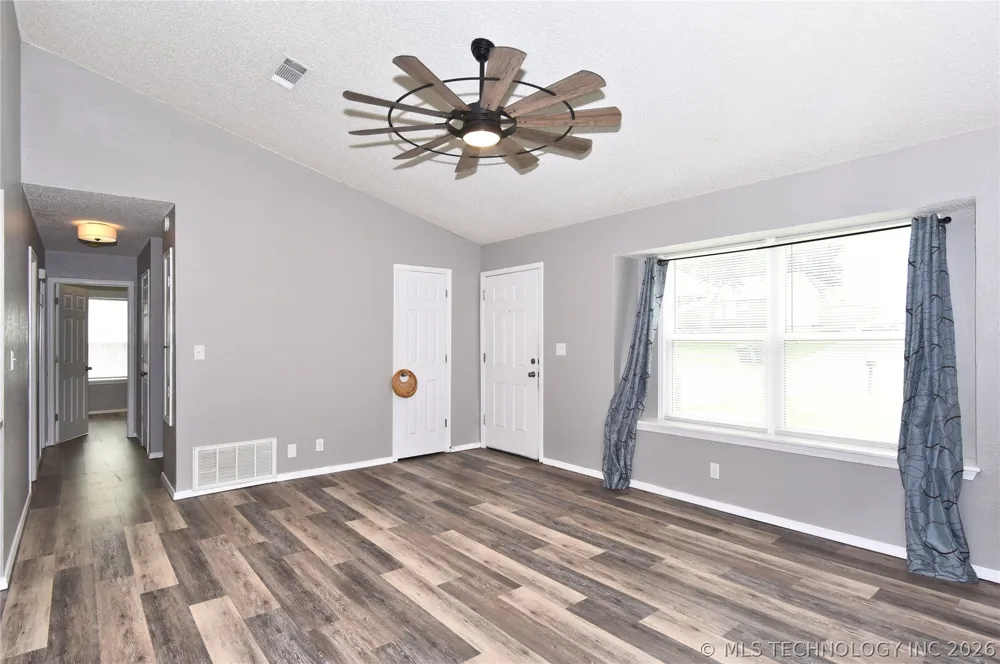 1339 E 138th Place Glenpool, OK 74033
