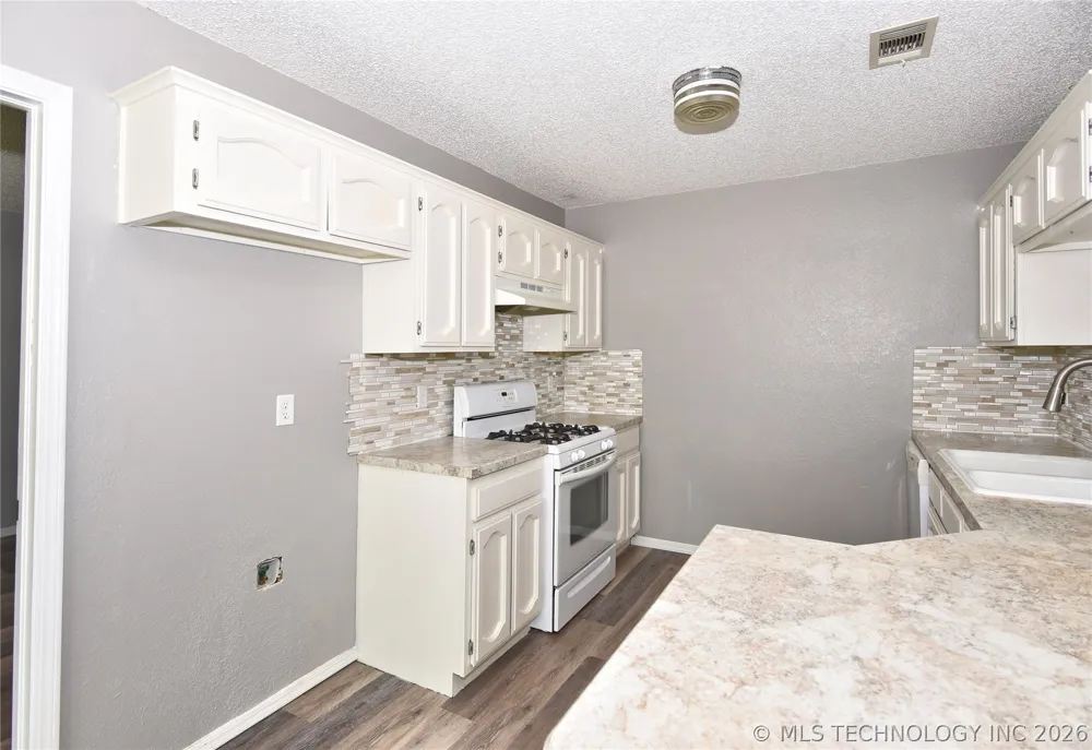 1339 E 138th Place Glenpool, OK 74033