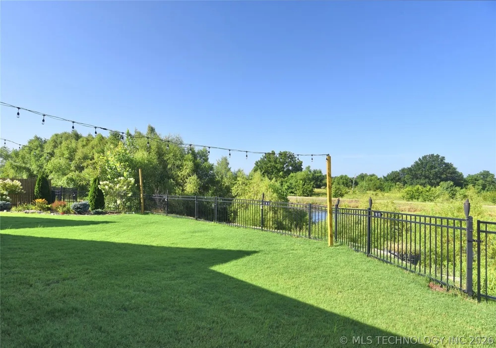 12516 S 102nd EastAvenue Bixby, OK 74008