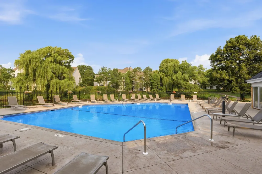 6048 Chasewood Parkway #1 Minnetonka, MN 55343
