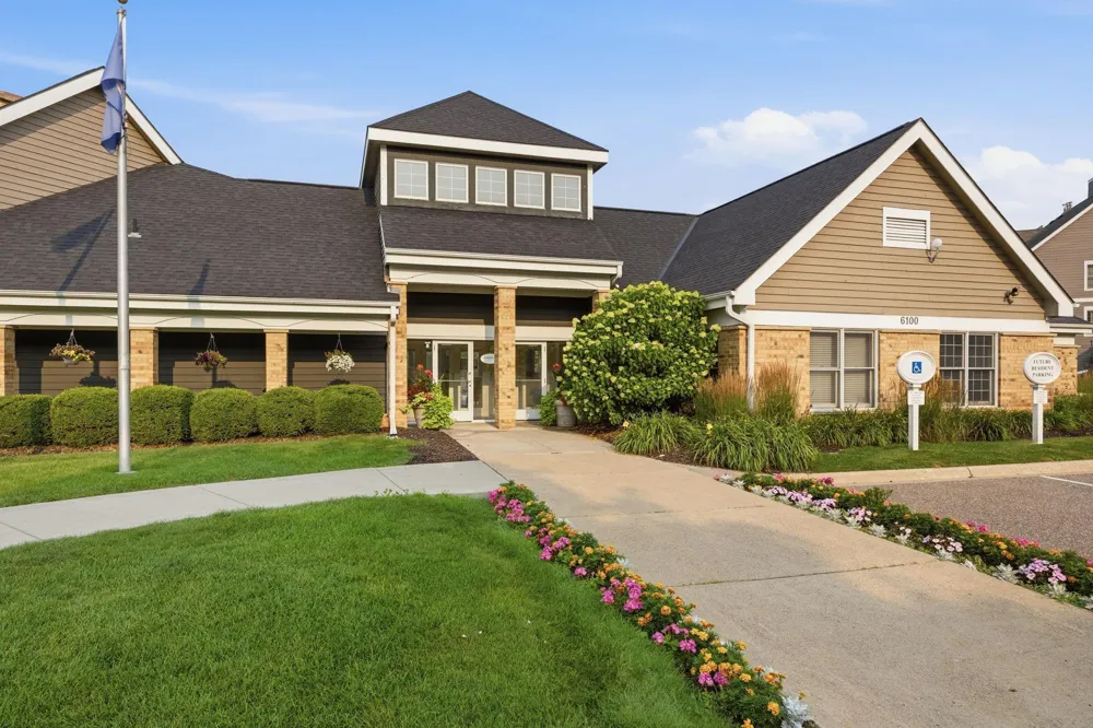 6048 Chasewood Parkway #1 Minnetonka, MN 55343