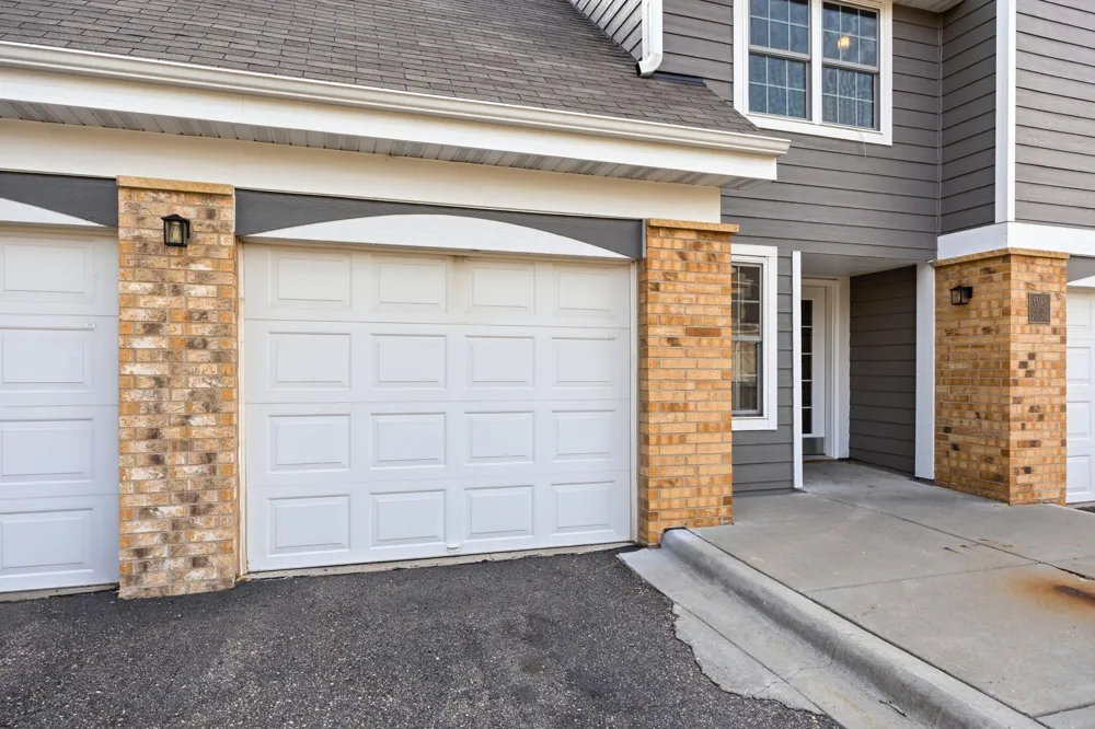 6048 Chasewood Parkway #1 Minnetonka, MN 55343
