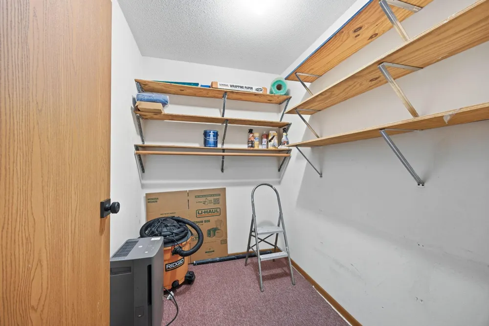 6048 Chasewood Parkway #1 Minnetonka, MN 55343