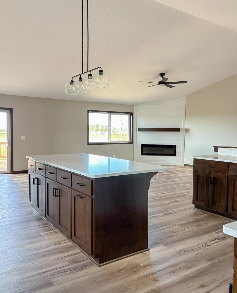 14250 277th Avenue NW Zimmerman, MN 55398