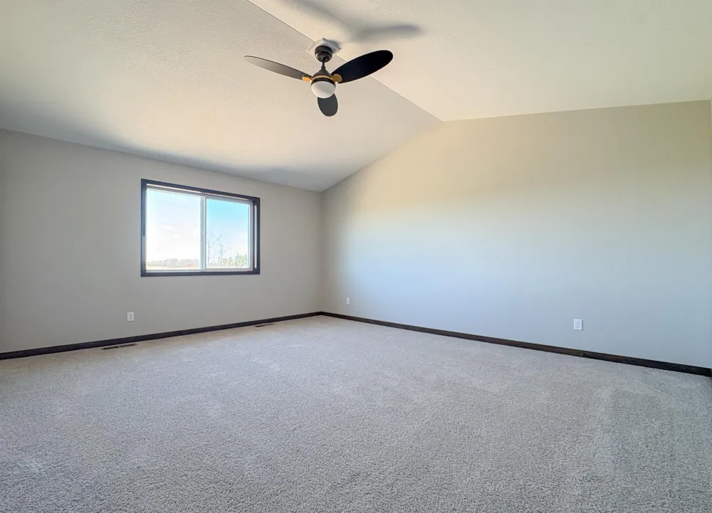 14250 277th Avenue NW Zimmerman, MN 55398