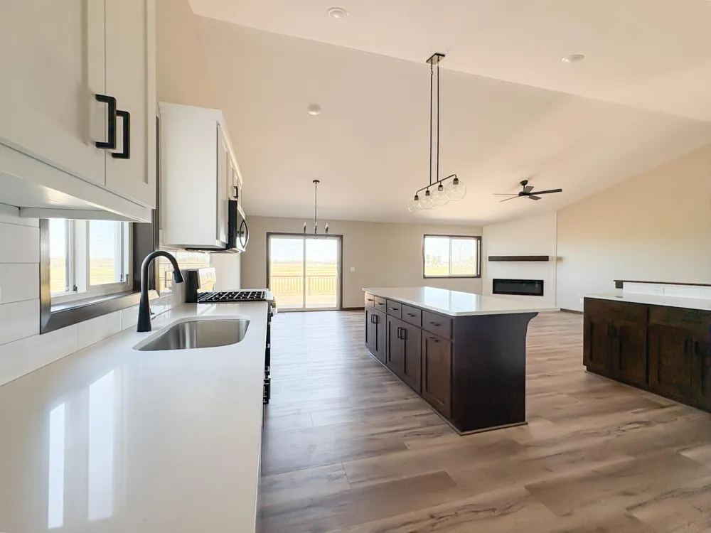 14250 277th Avenue NW Zimmerman, MN 55398
