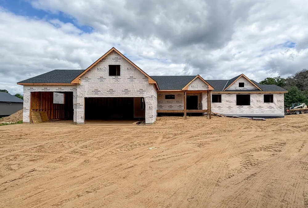 14250 277th Avenue NW Zimmerman, MN 55398