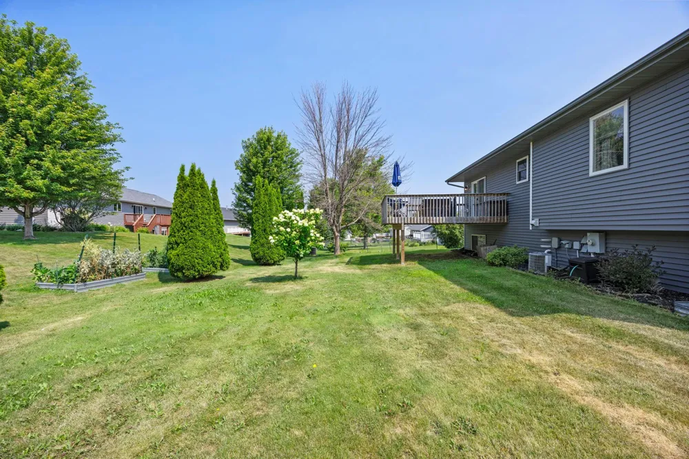 407 9th Street Goodhue, MN 55027