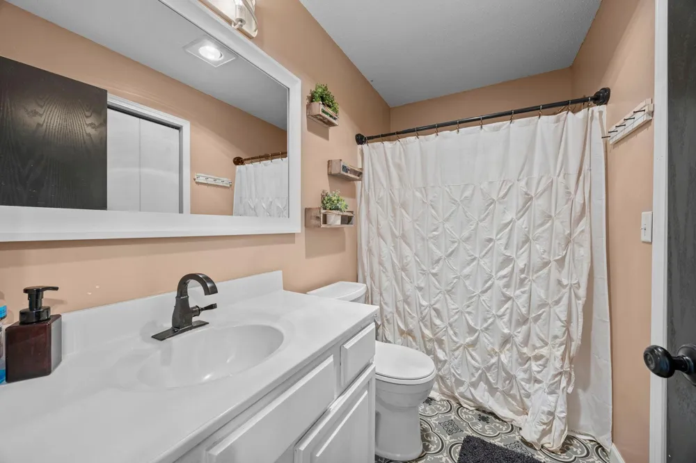 407 9th Street Goodhue, MN 55027