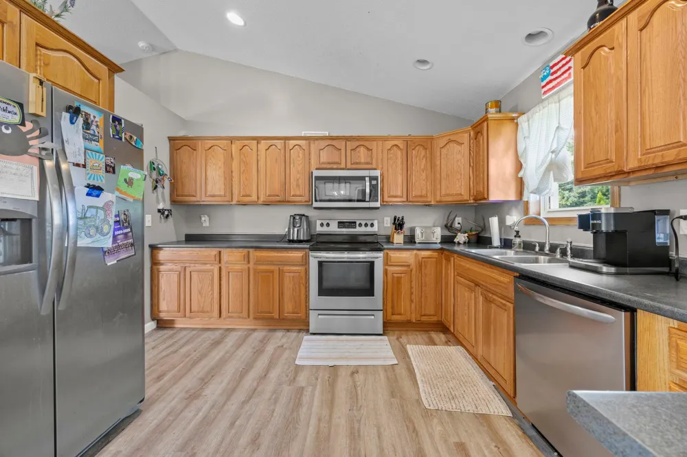 407 9th Street Goodhue, MN 55027