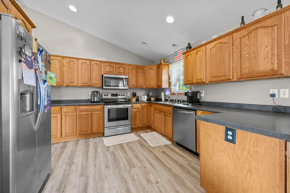 407 9th Street Goodhue, MN 55027