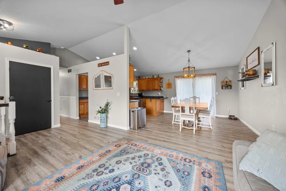 407 9th Street Goodhue, MN 55027