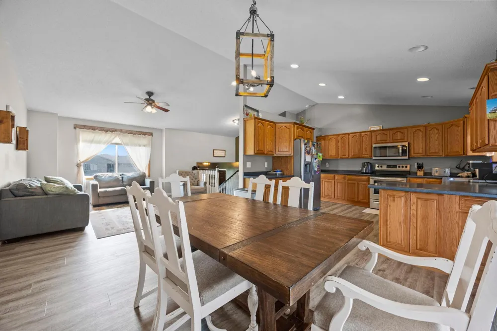 407 9th Street Goodhue, MN 55027