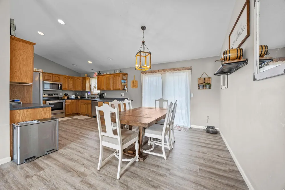 407 9th Street Goodhue, MN 55027