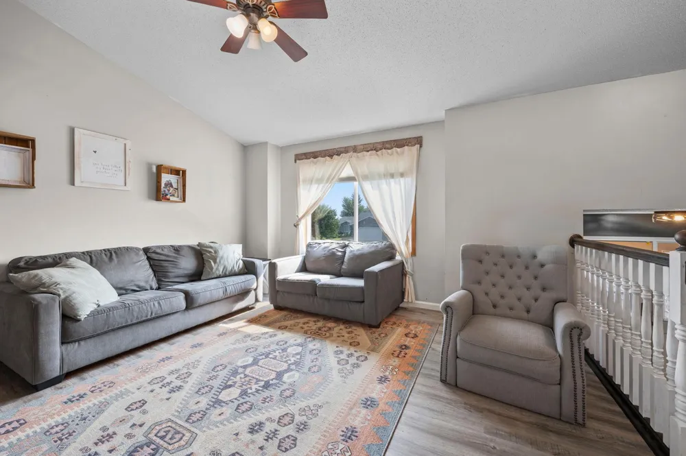 407 9th Street Goodhue, MN 55027