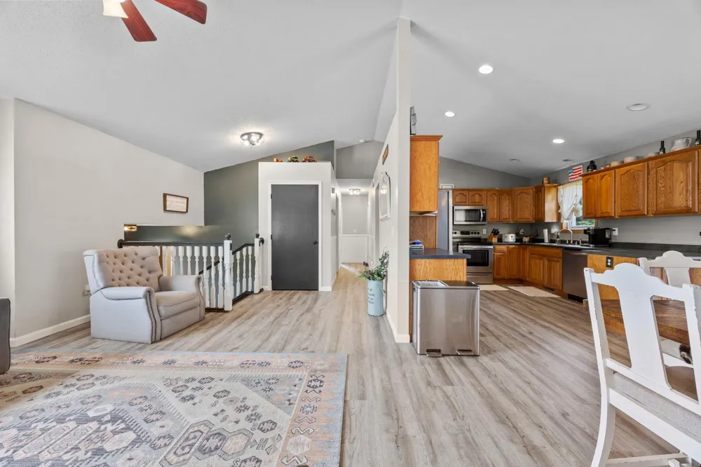 407 9th Street Goodhue, MN 55027