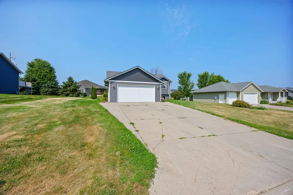 407 9th Street Goodhue, MN 55027