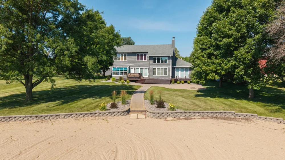 12 Lake Shetek Drive Slayton, MN 56172