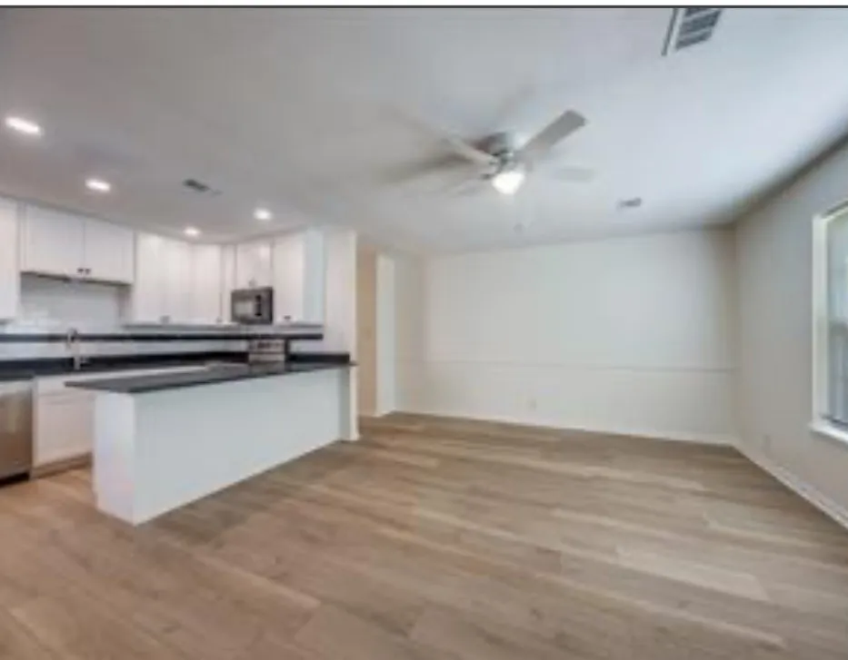 1721 W Walker Street Denison, TX 75020