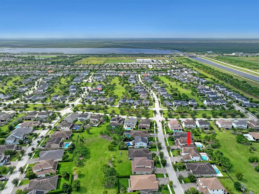 1047 Ember Ridge Run Loxahatchee, FL 33470