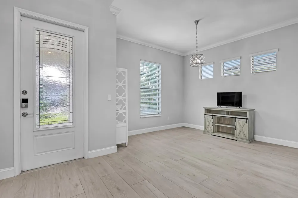 1047 Ember Ridge Run Loxahatchee, FL 33470