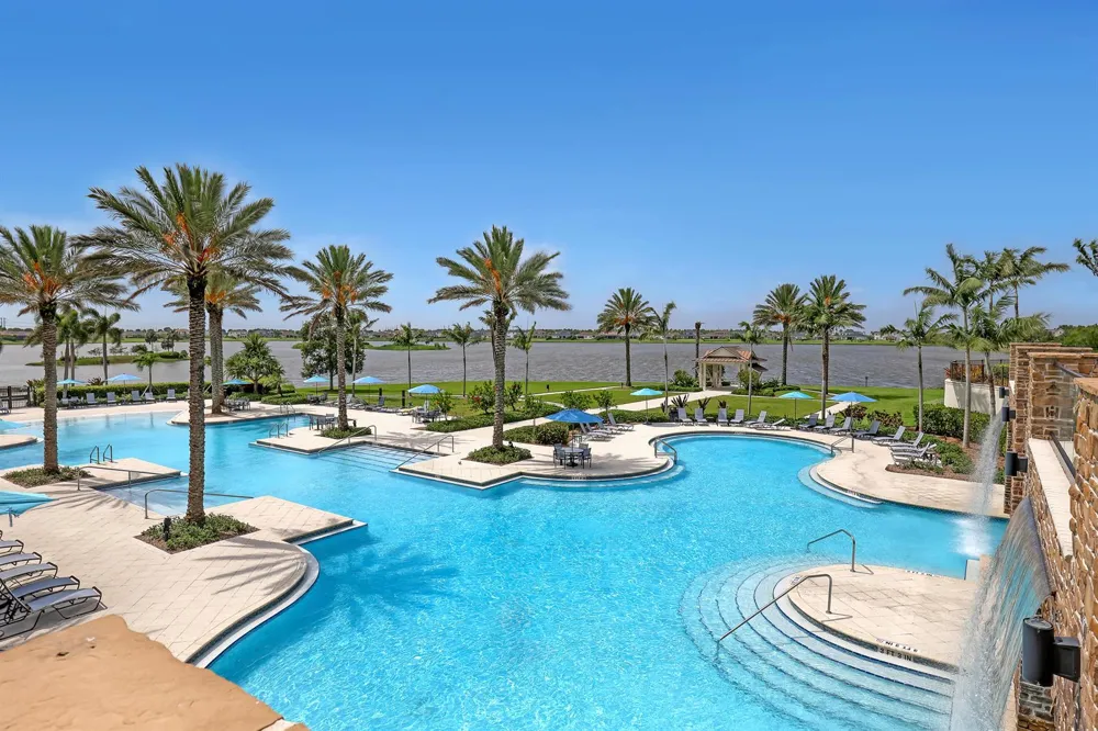 1047 Ember Ridge Run Loxahatchee, FL 33470