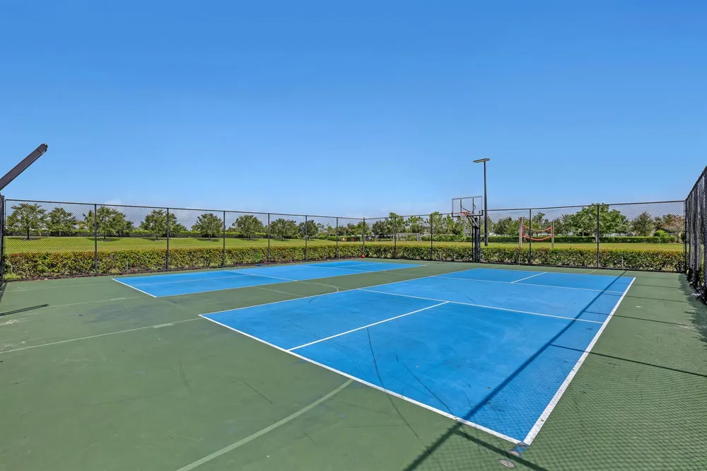 1047 Ember Ridge Run Loxahatchee, FL 33470