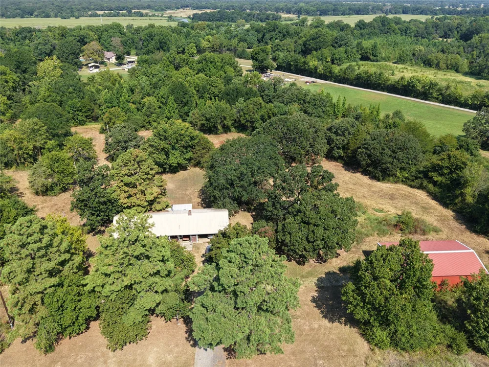 2601 Witte Poteau, OK 74953