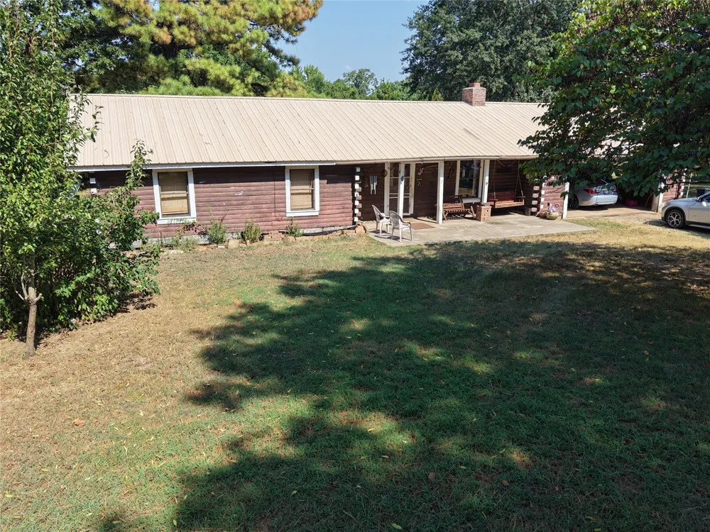 2601 Witte Poteau, OK 74953