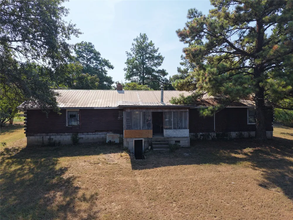 2601 Witte Poteau, OK 74953