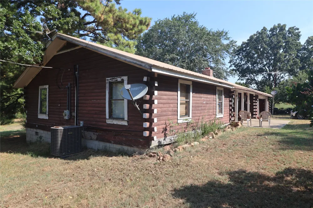 2601 Witte Poteau, OK 74953
