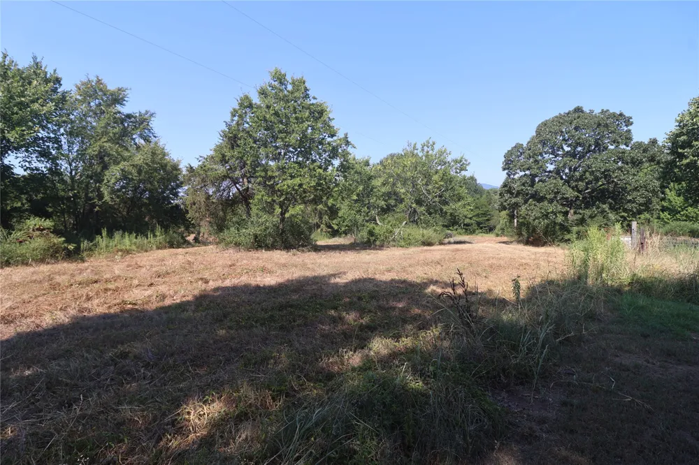 2601 Witte Poteau, OK 74953