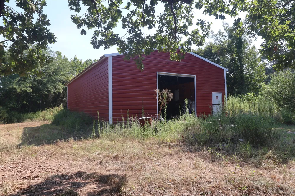 2601 Witte Poteau, OK 74953