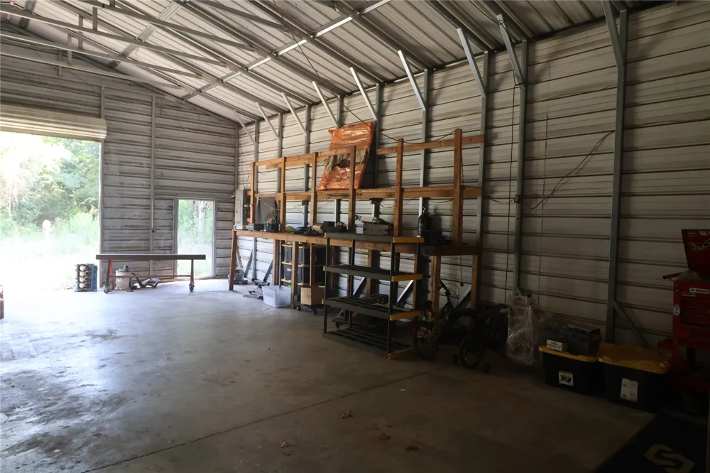 2601 Witte Poteau, OK 74953