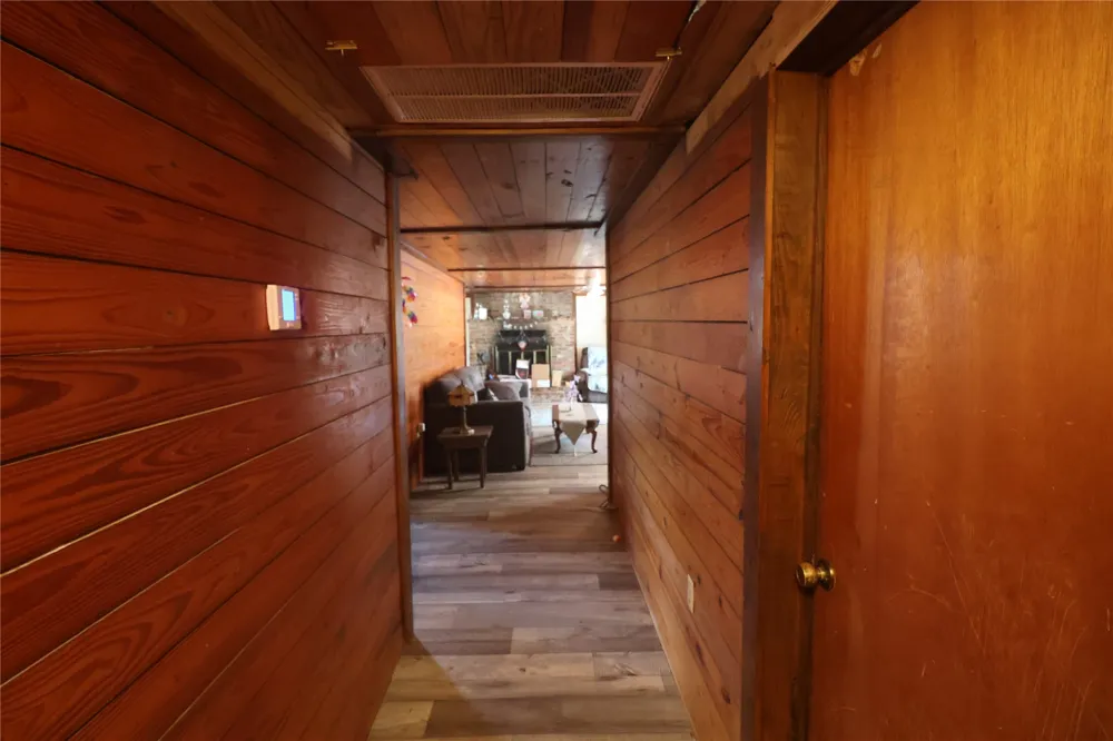 2601 Witte Poteau, OK 74953