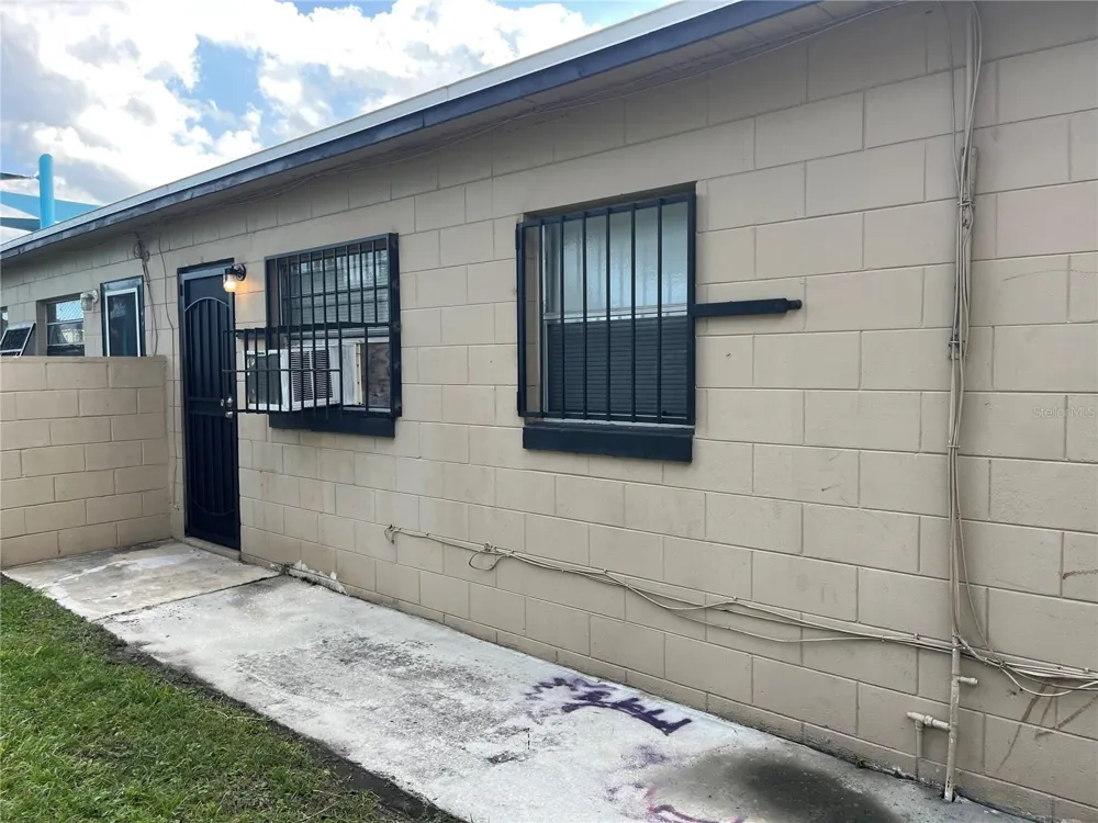 709 BOSTON AVENUE Orlando, FL 32805