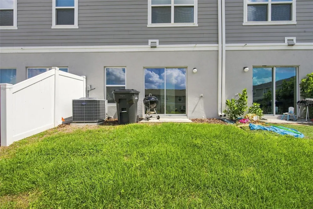 1573 MIRABELLA CIRCLE Davenport, FL 33897