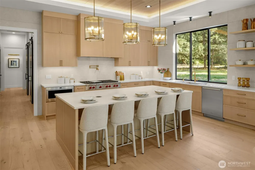 13203 NE 54th Place Bellevue, WA 98005