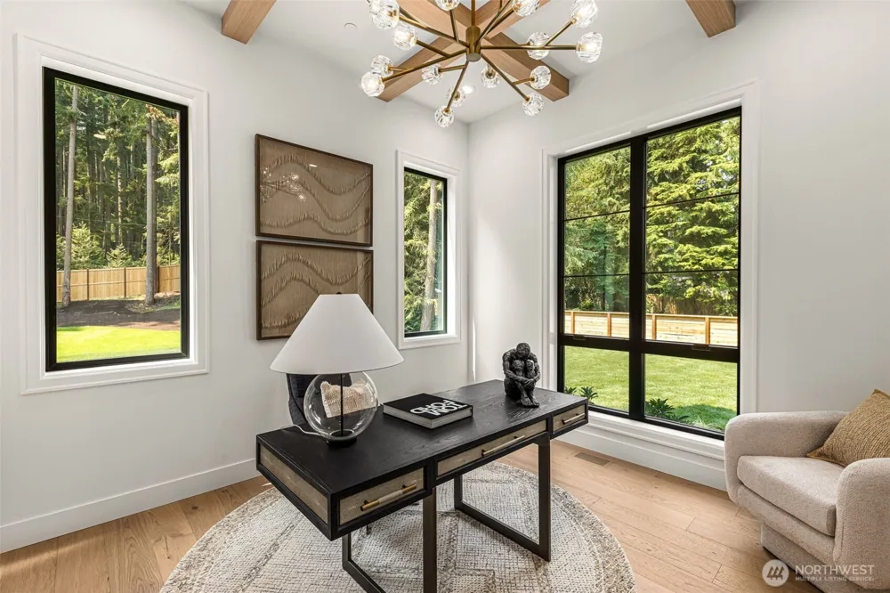 13203 NE 54th Place Bellevue, WA 98005