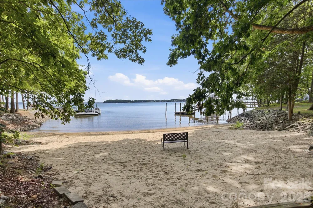 8247 Luckey Point Road Denver, NC 28037