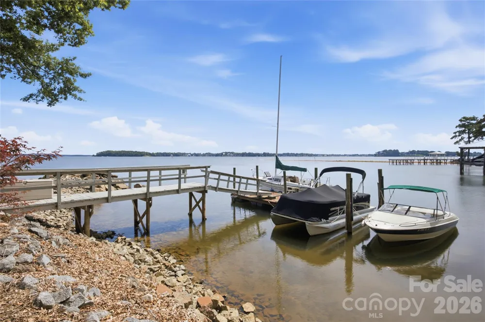 8247 Luckey Point Road Denver, NC 28037