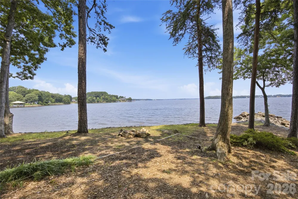 8247 Luckey Point Road Denver, NC 28037
