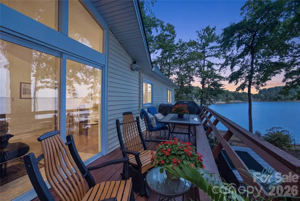 8247 Luckey Point Road Denver, NC 28037