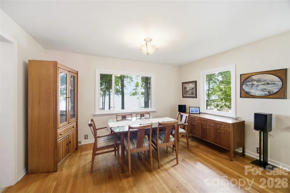 8247 Luckey Point Road Denver, NC 28037