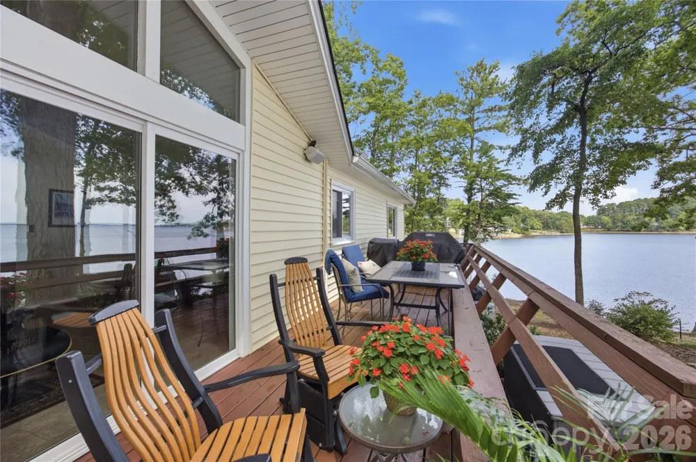 8247 Luckey Point Road Denver, NC 28037