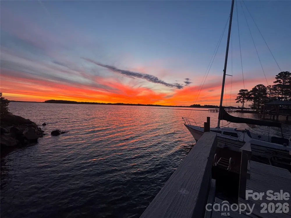 8247 Luckey Point Road Denver, NC 28037